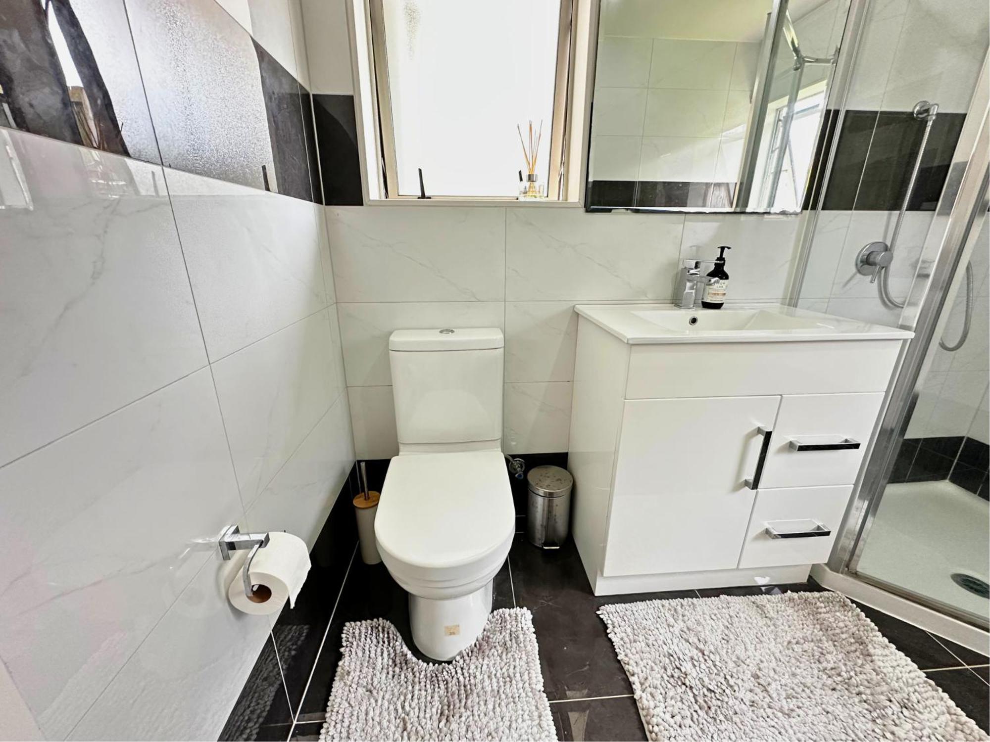 Bright&Cozy Room - Homestay Style - On Street Parking Only โอ๊คแลนด์ ภายนอก รูปภาพ